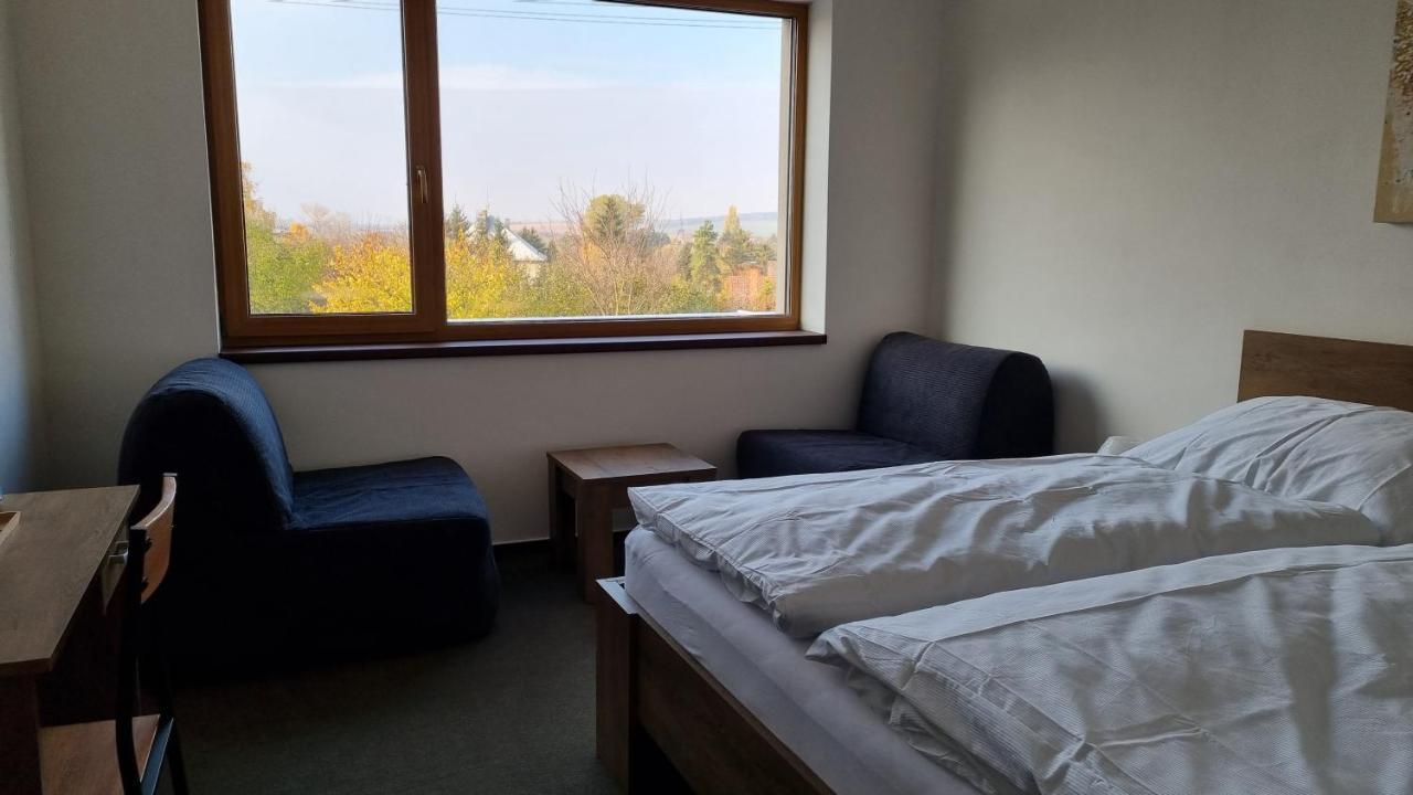 Pension Vinarstvi Klucov Экстерьер фото